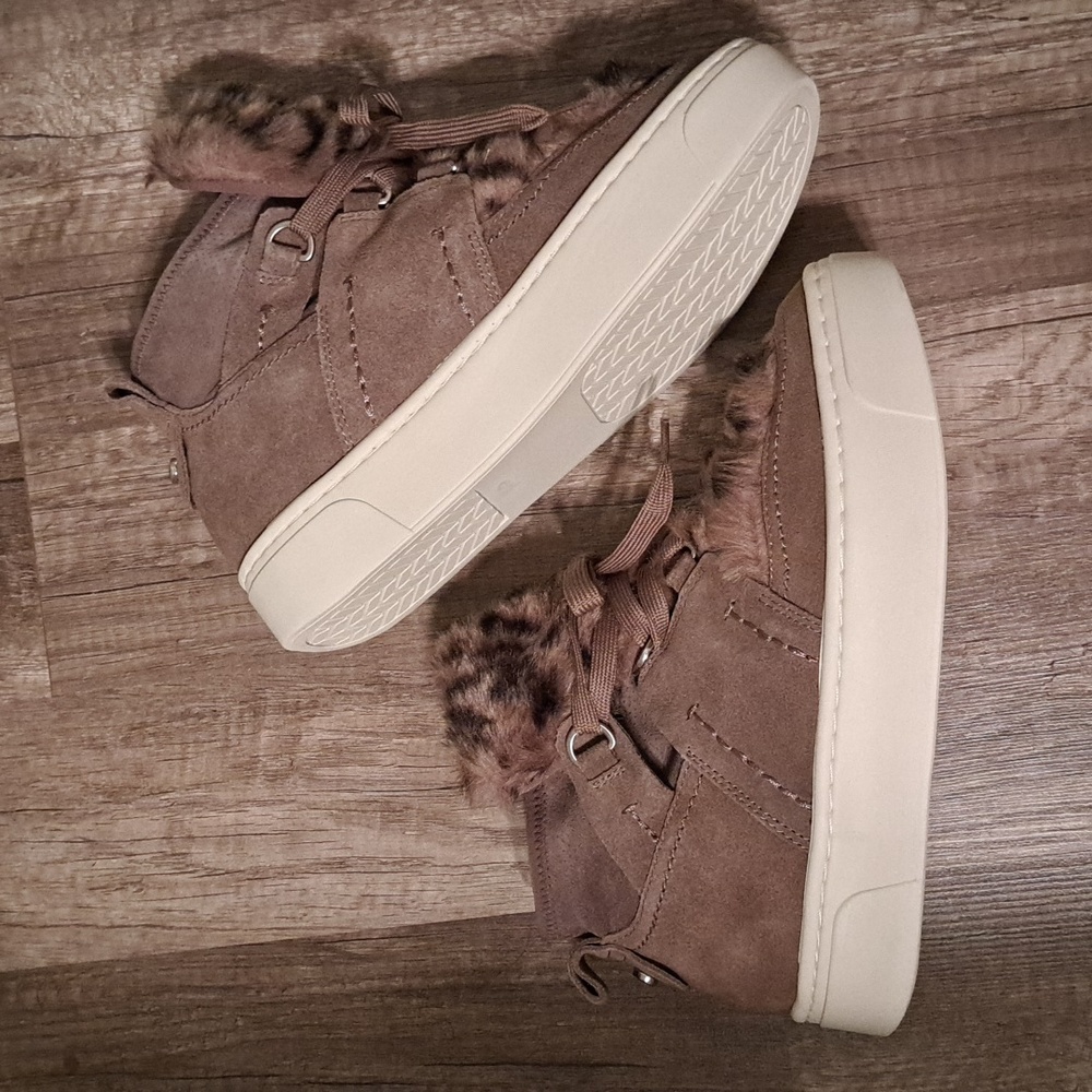 Naked Feet Evolution Suede Platform - Picture 9 of 9